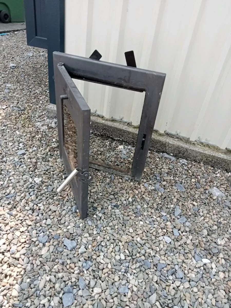 Cast Iron Open Fireplace Fire Door Stove - Image 4