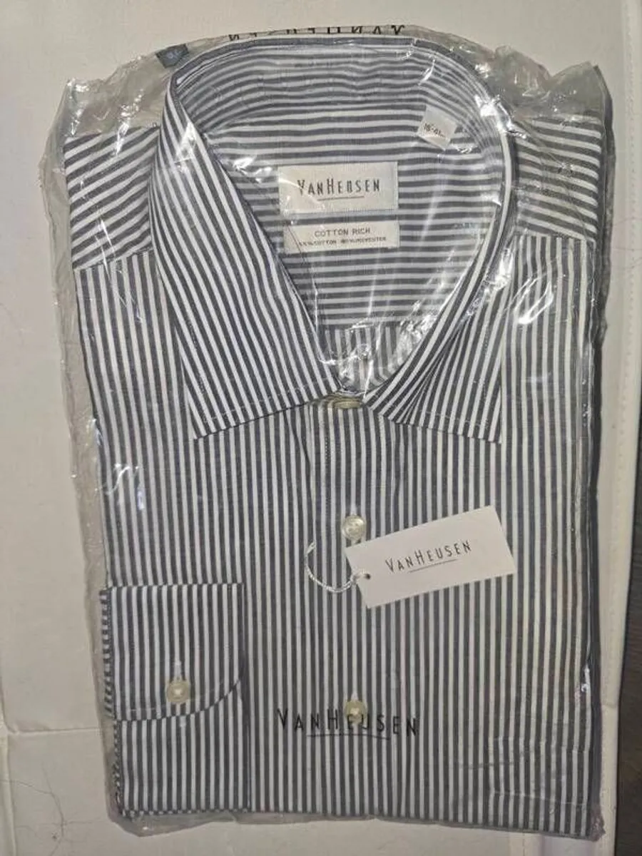 Van Heusen shirt 16"