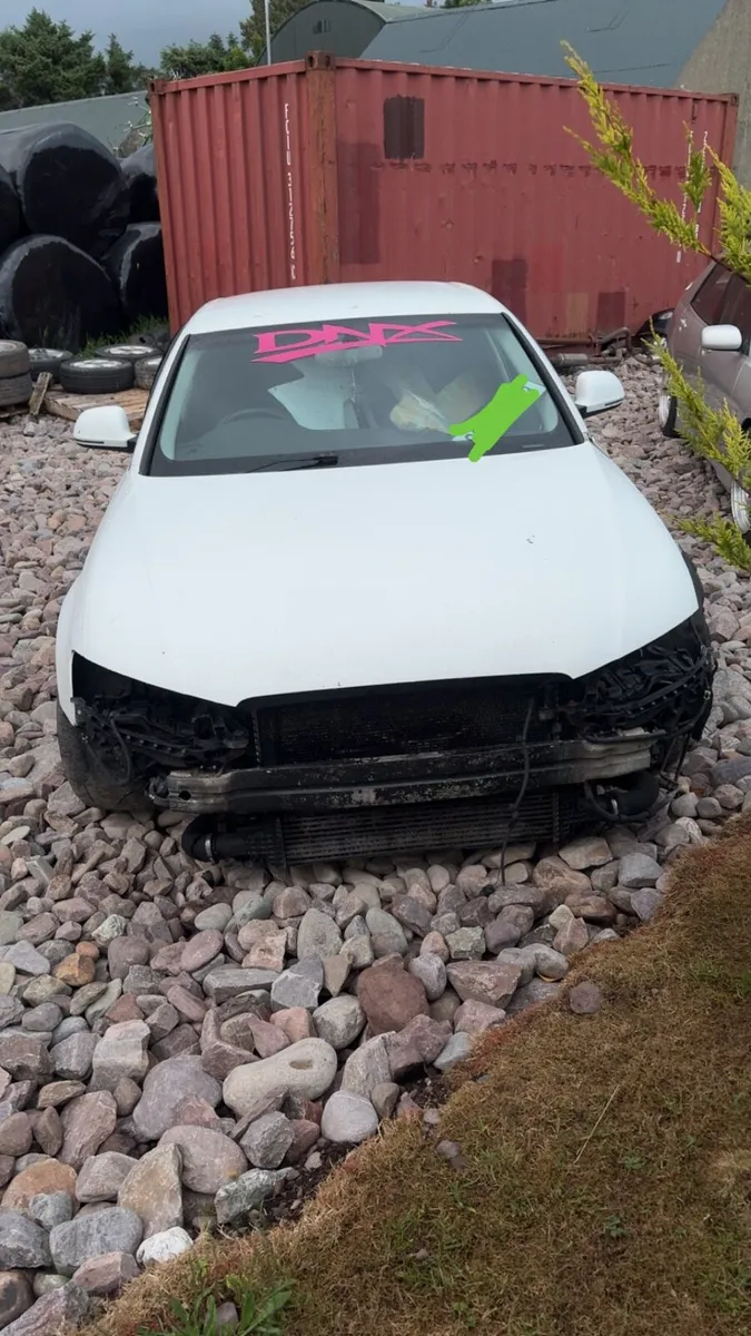 Audi A4 b8 for breaking - Image 1