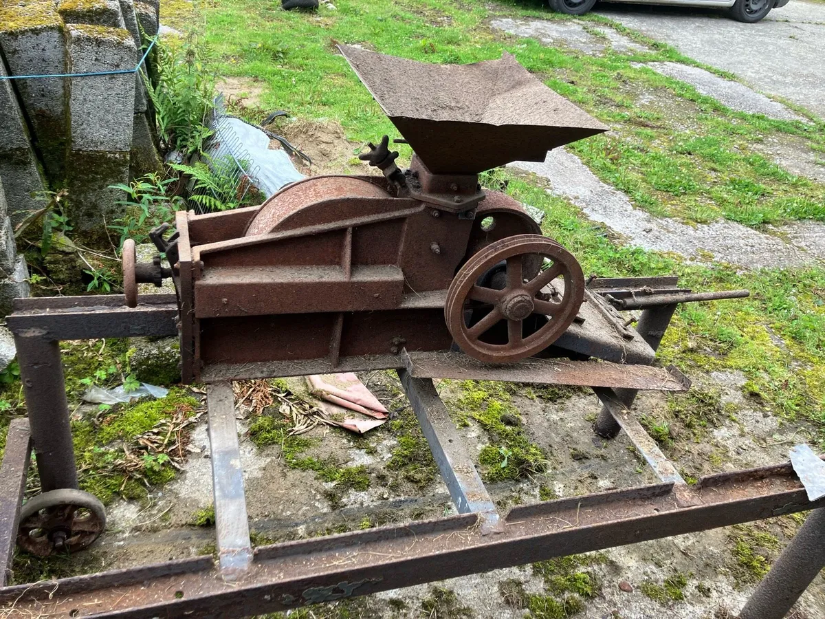 Corn crusher - Image 1