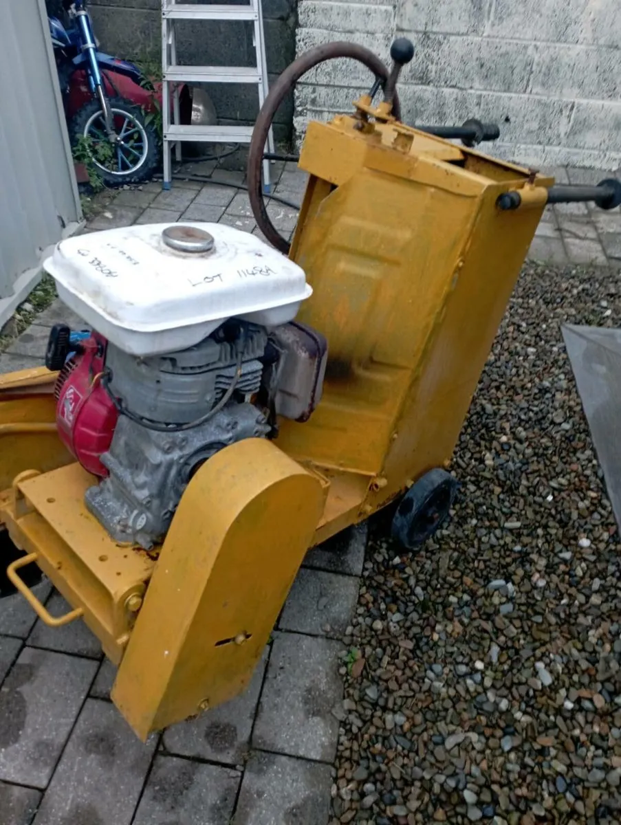 Road saw - Image 2