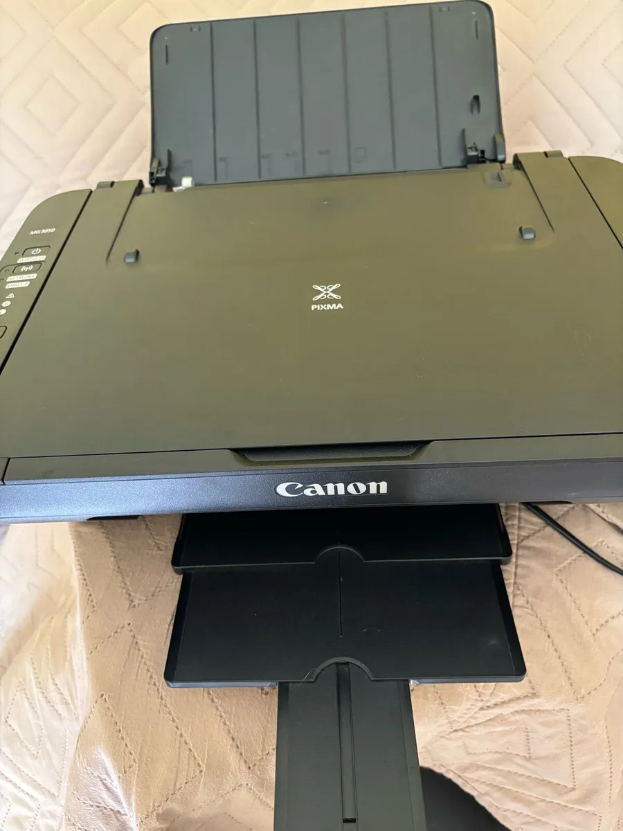 Canon Pixma MG3000 printer - Image 1