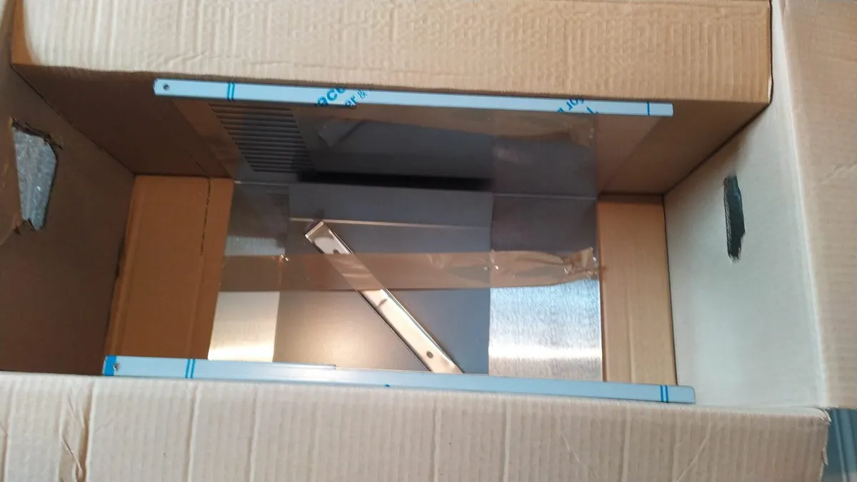Luxair 60cm Curved Glass S/Steel Chimney Extractor - Image 1