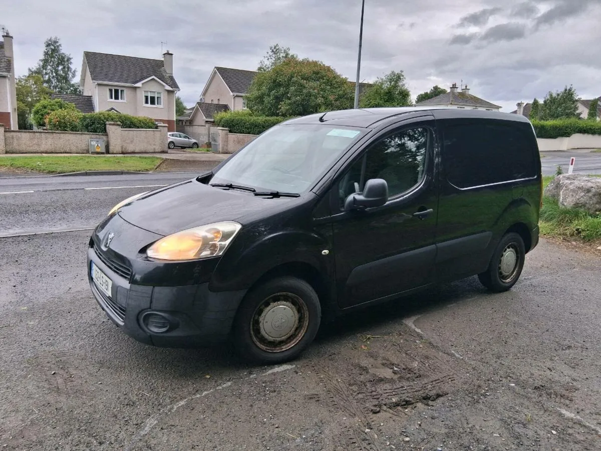 2013 Peugeot  partner  tax doe - Image 1