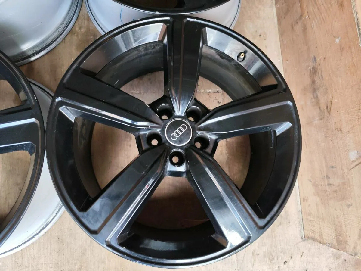 20" Audi alloy wheels - black - Image 3