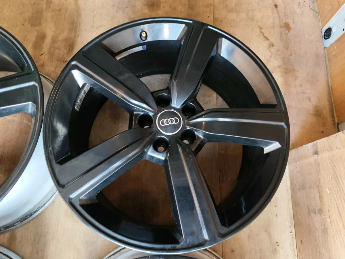 20" Audi alloy wheels - black - Image 4