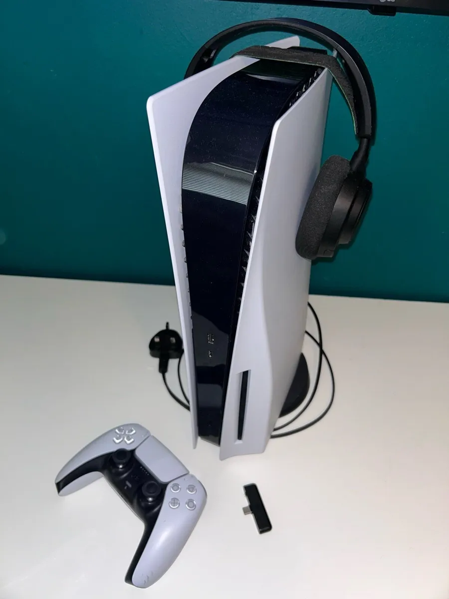 PlayStation 5 - Image 1