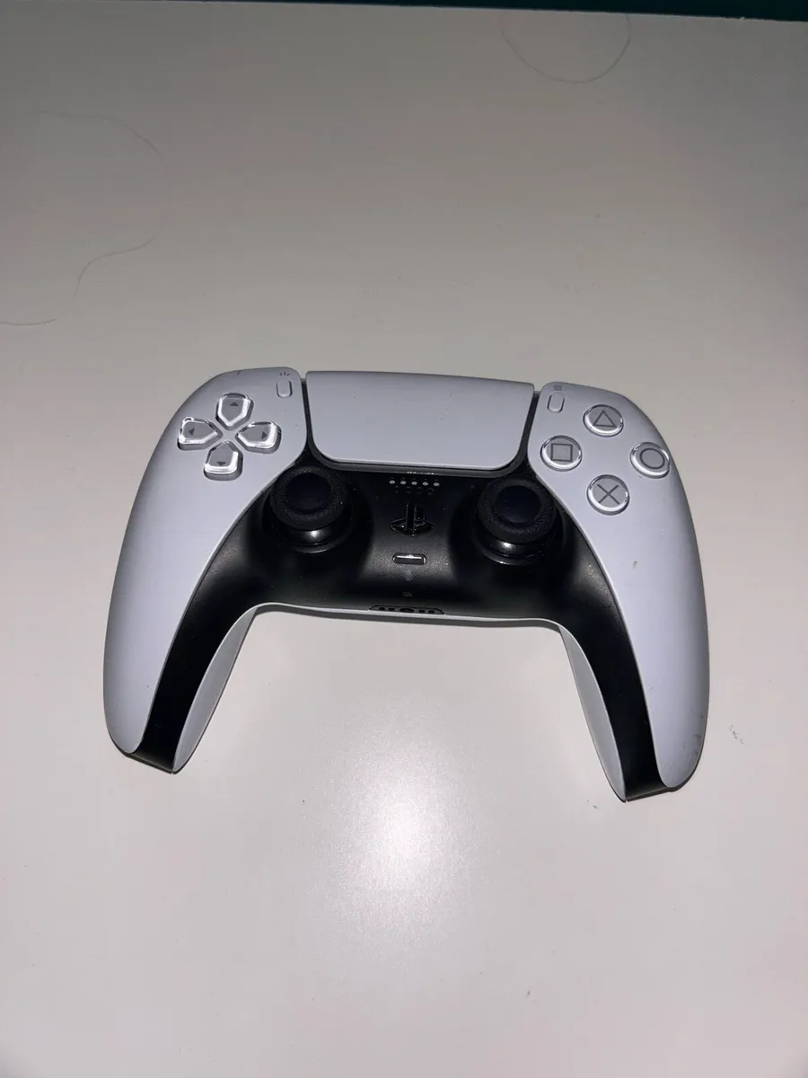 PlayStation 5 - Image 2