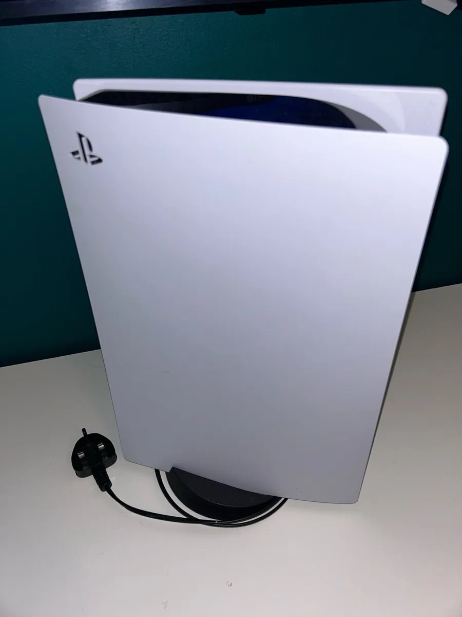 PlayStation 5 - Image 4