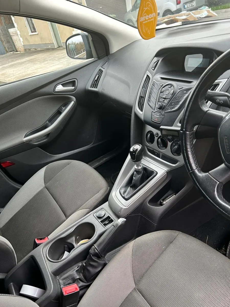 Ford Focus - Image 4