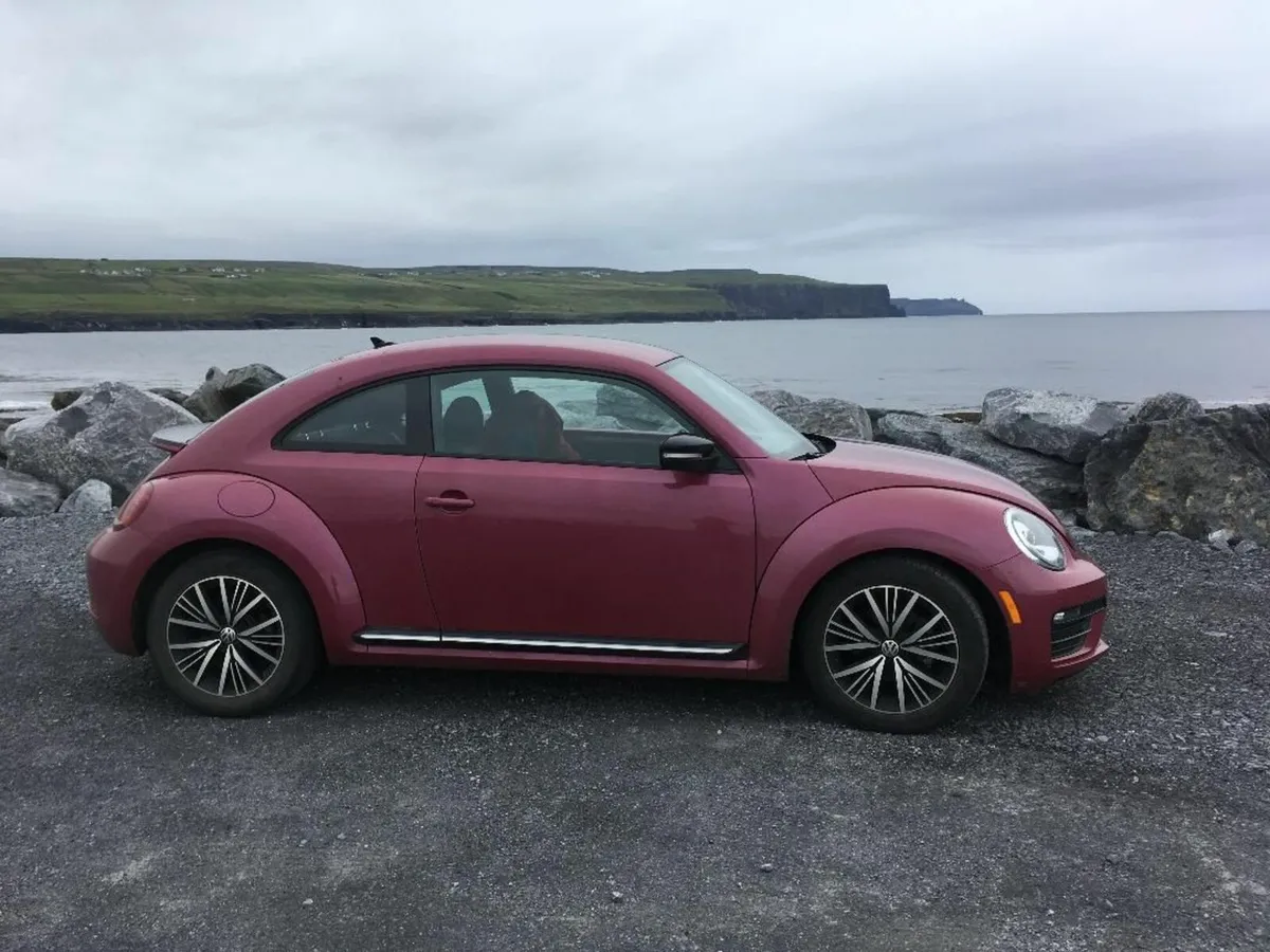 VW Beetle 2016 - Pink - Auto -Turbo -LHD - 188KM - Image 2