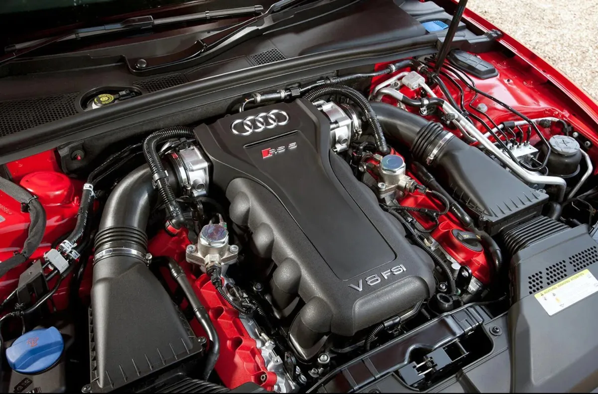 AUDI RS5 V8 4.2 ENGINE