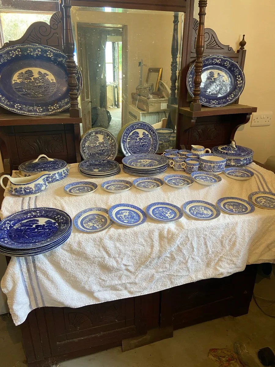 Two tea sets - Image 1