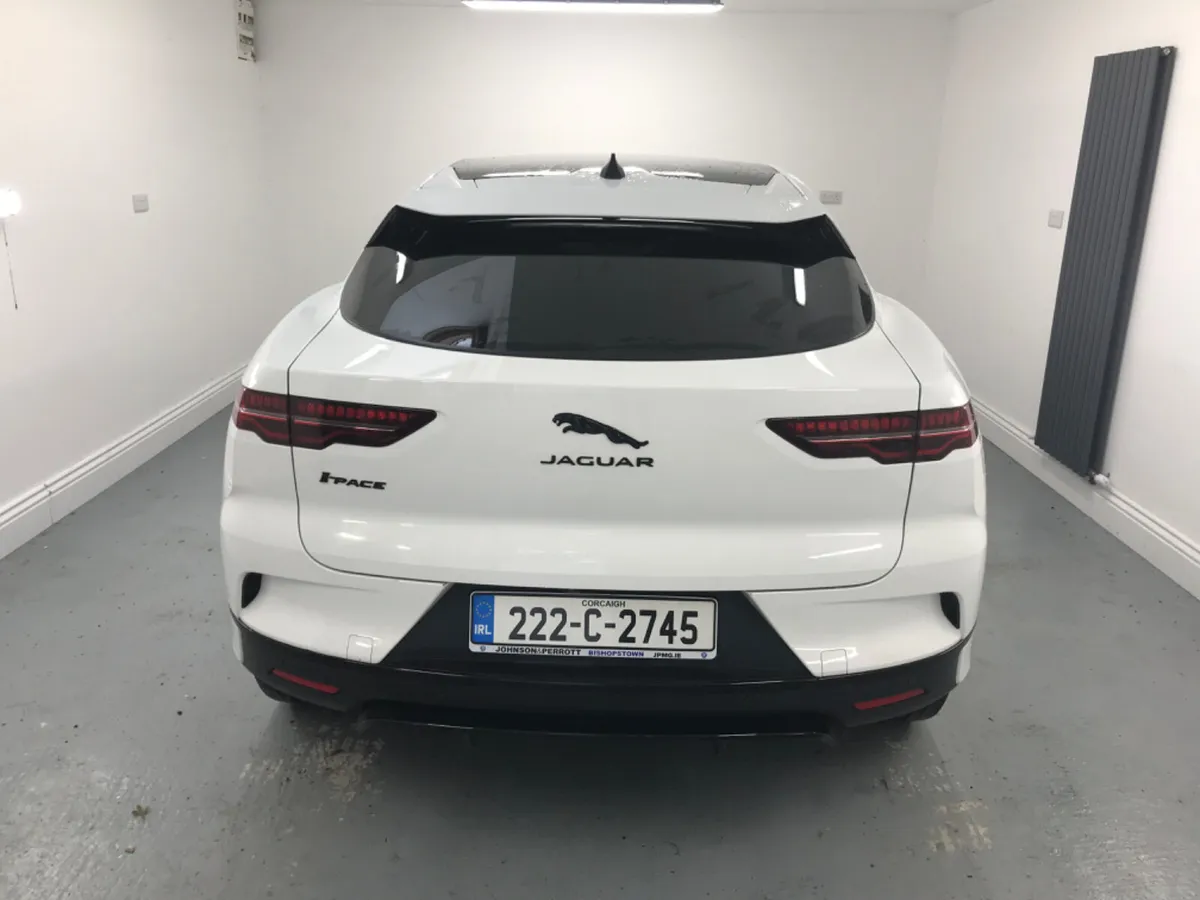 Jaguar I-Pace E400 BLACK EDITION AWD AUTO ELECTRIC - Image 4