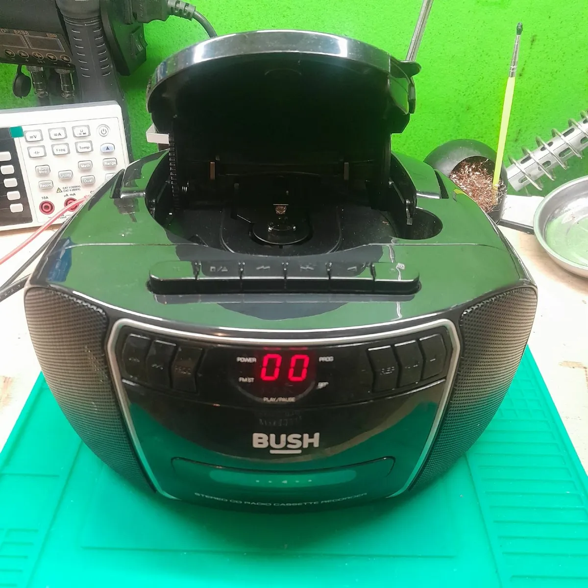Cassette Radio Recorder CD - Image 1