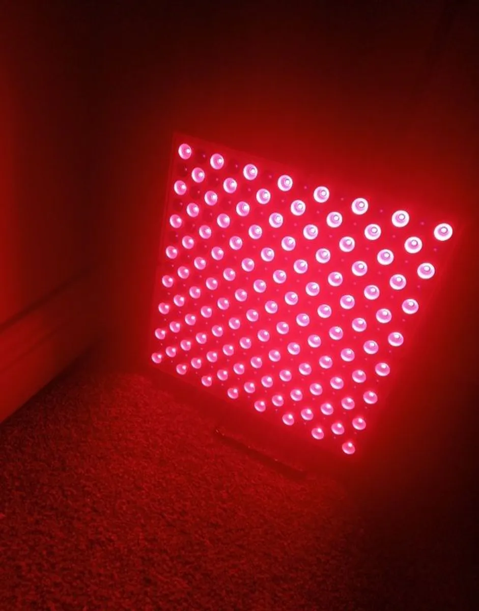 Red light therapy panel - Image 1