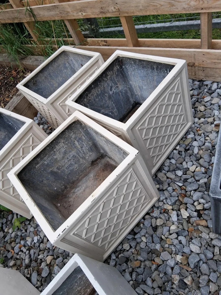 Plant Pots (9) - Image 4