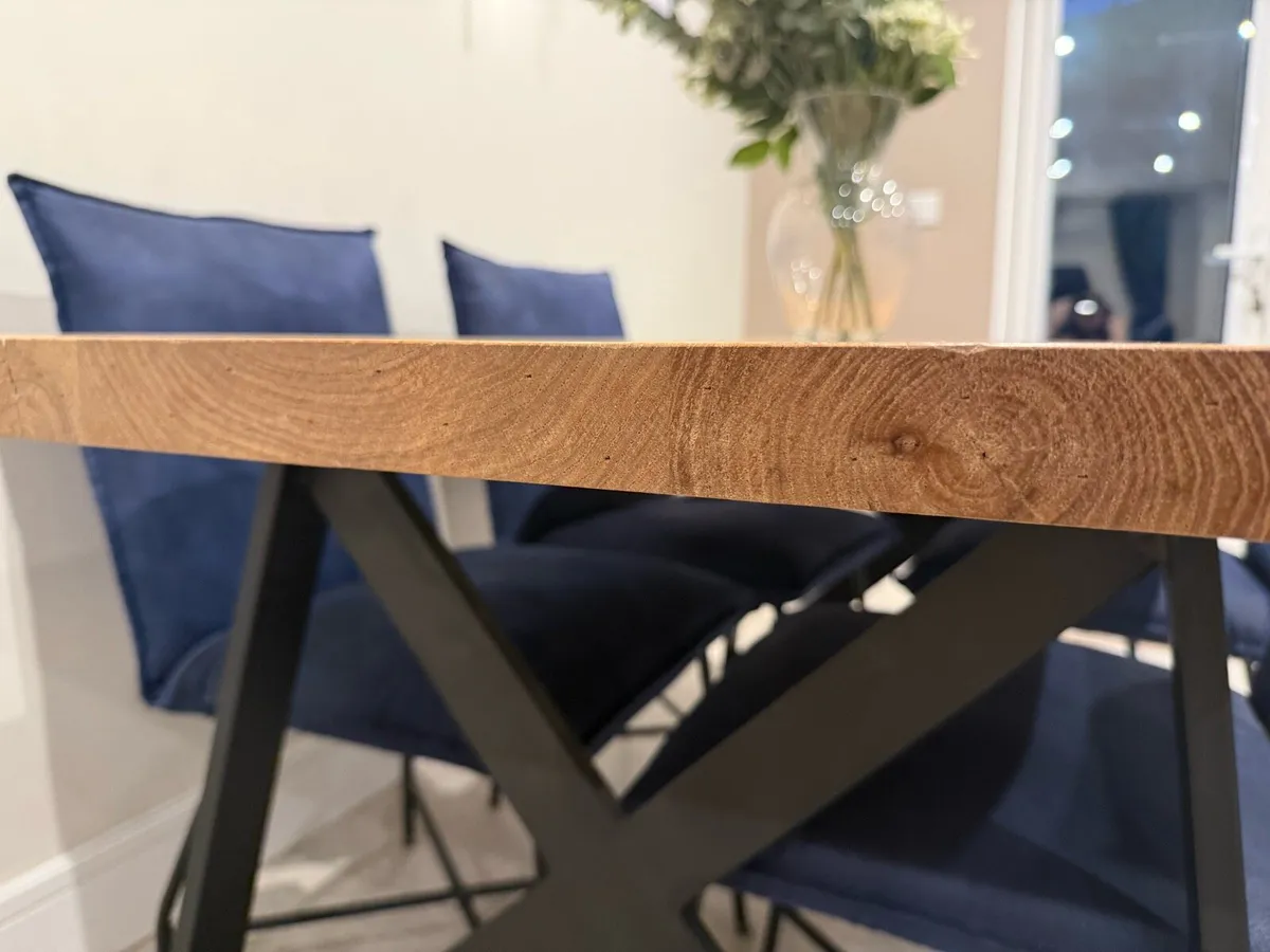 Solid wood dining table - Image 4