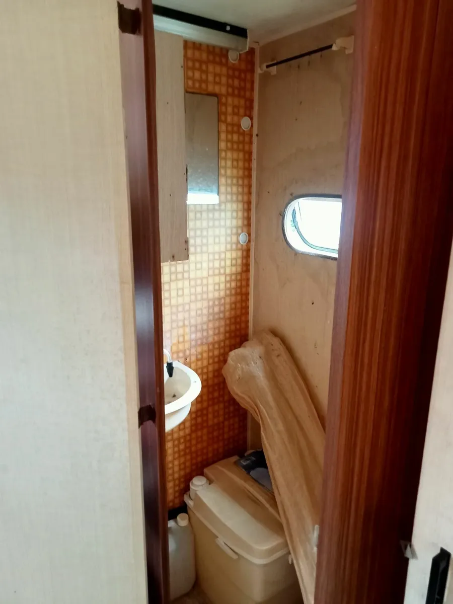 Vintage Caravan with original awning - Image 3