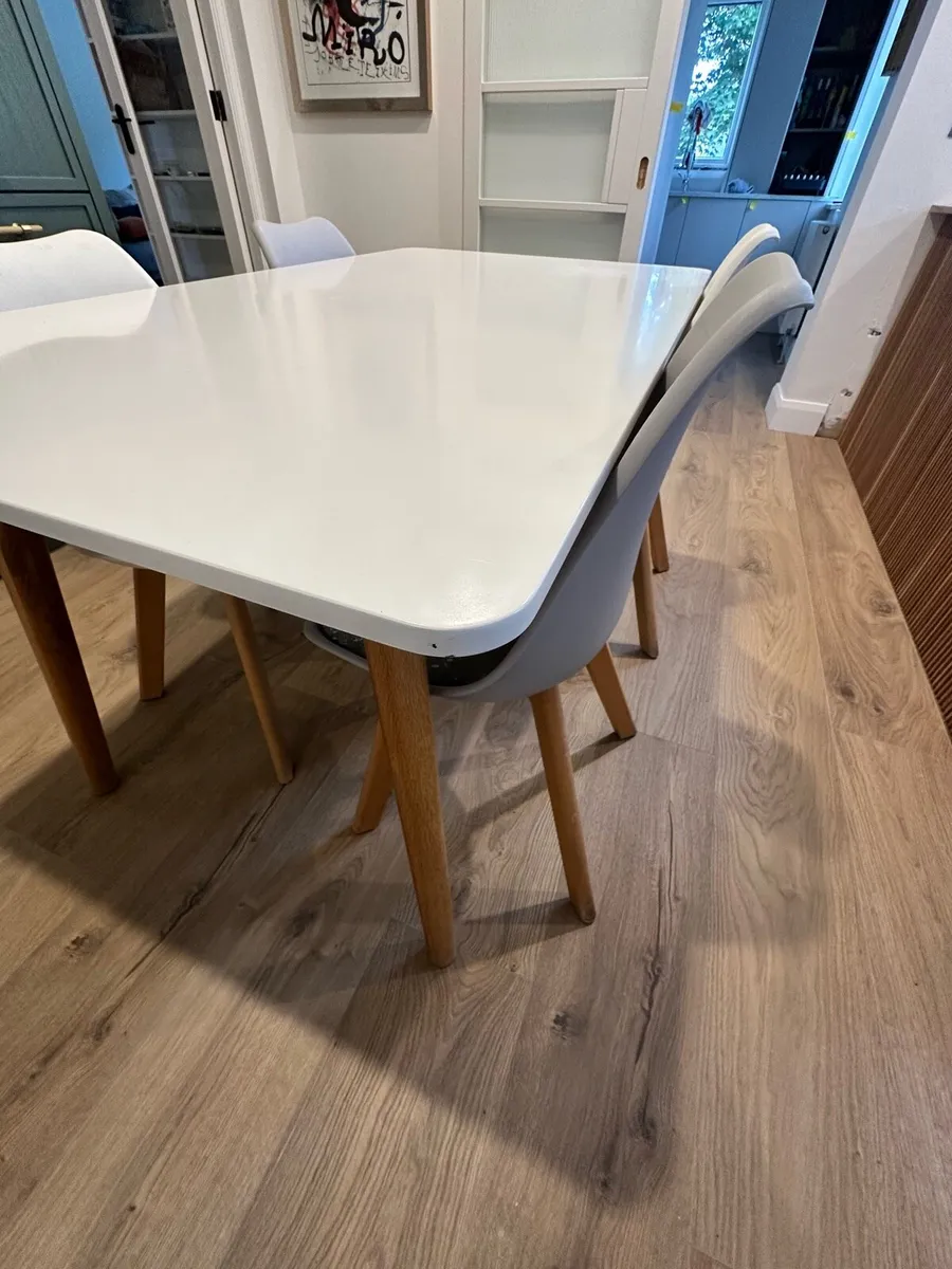 Kitchen table - Image 3