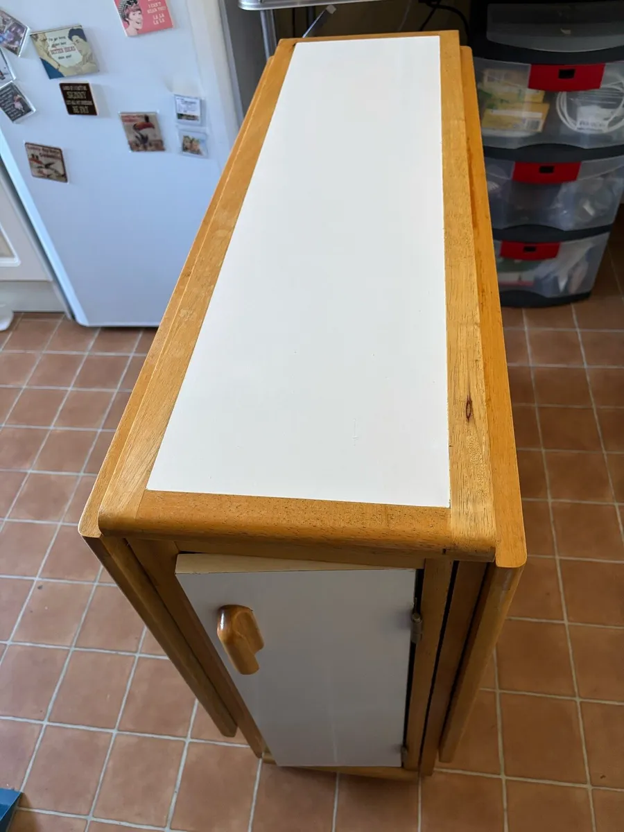GONE! Kitchen table folding leave+4 folding chairs - Image 3