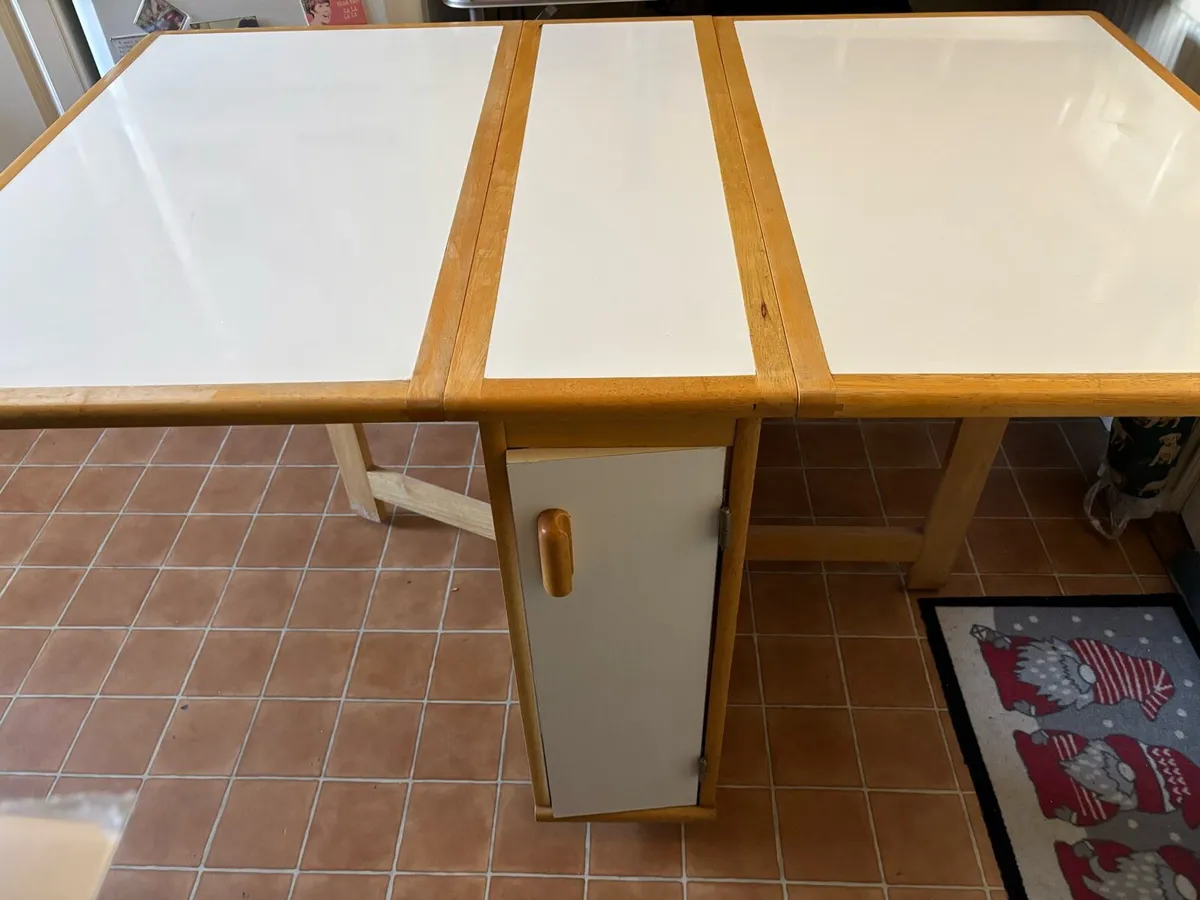 GONE! Kitchen table folding leave+4 folding chairs - Image 1