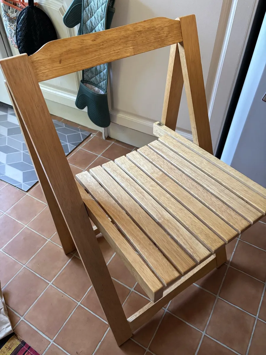 GONE! Kitchen table folding leave+4 folding chairs - Image 4