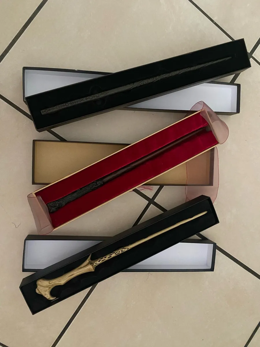 Harry Potter wands - Image 1