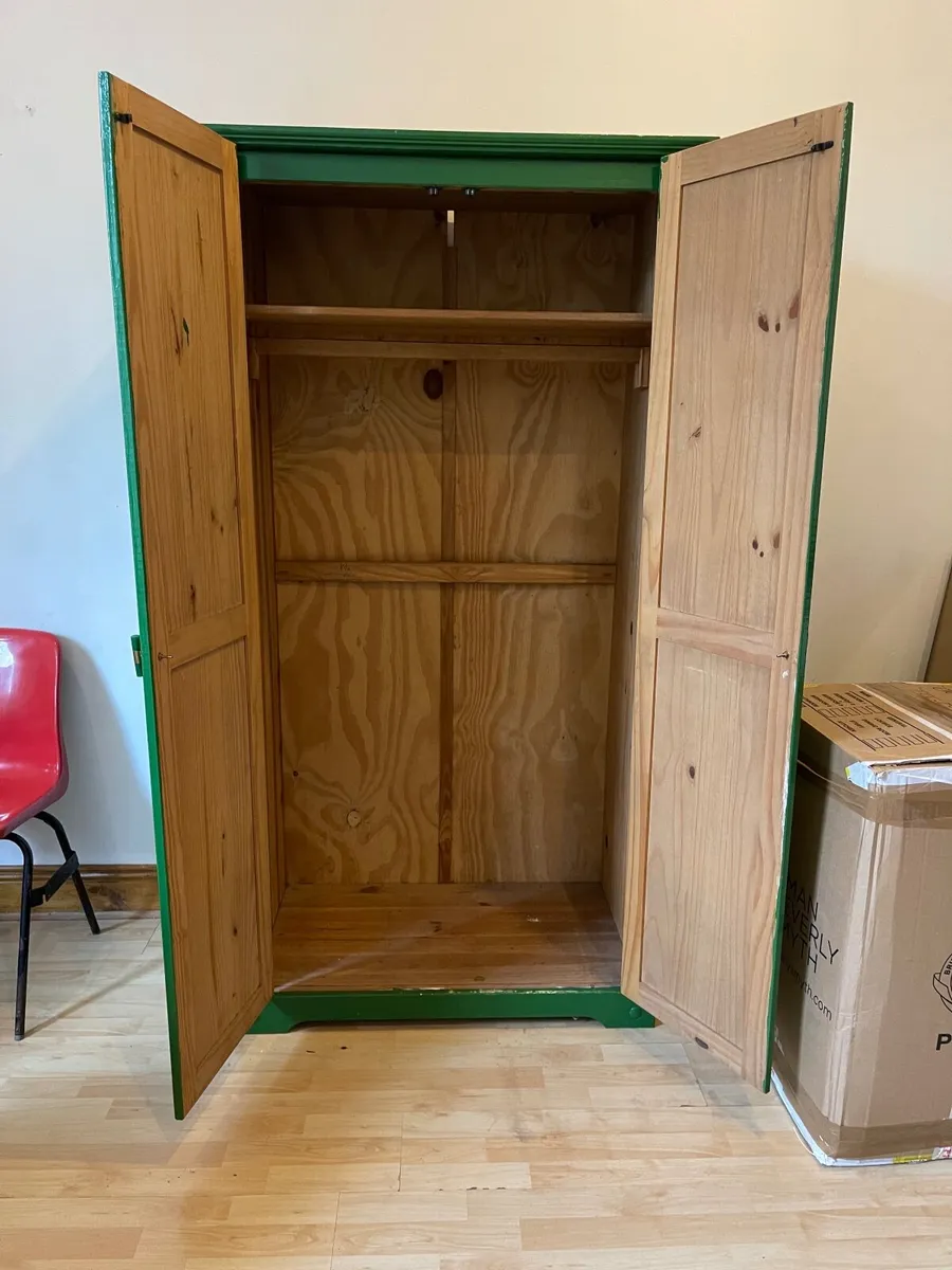 Wardrobe - Image 3