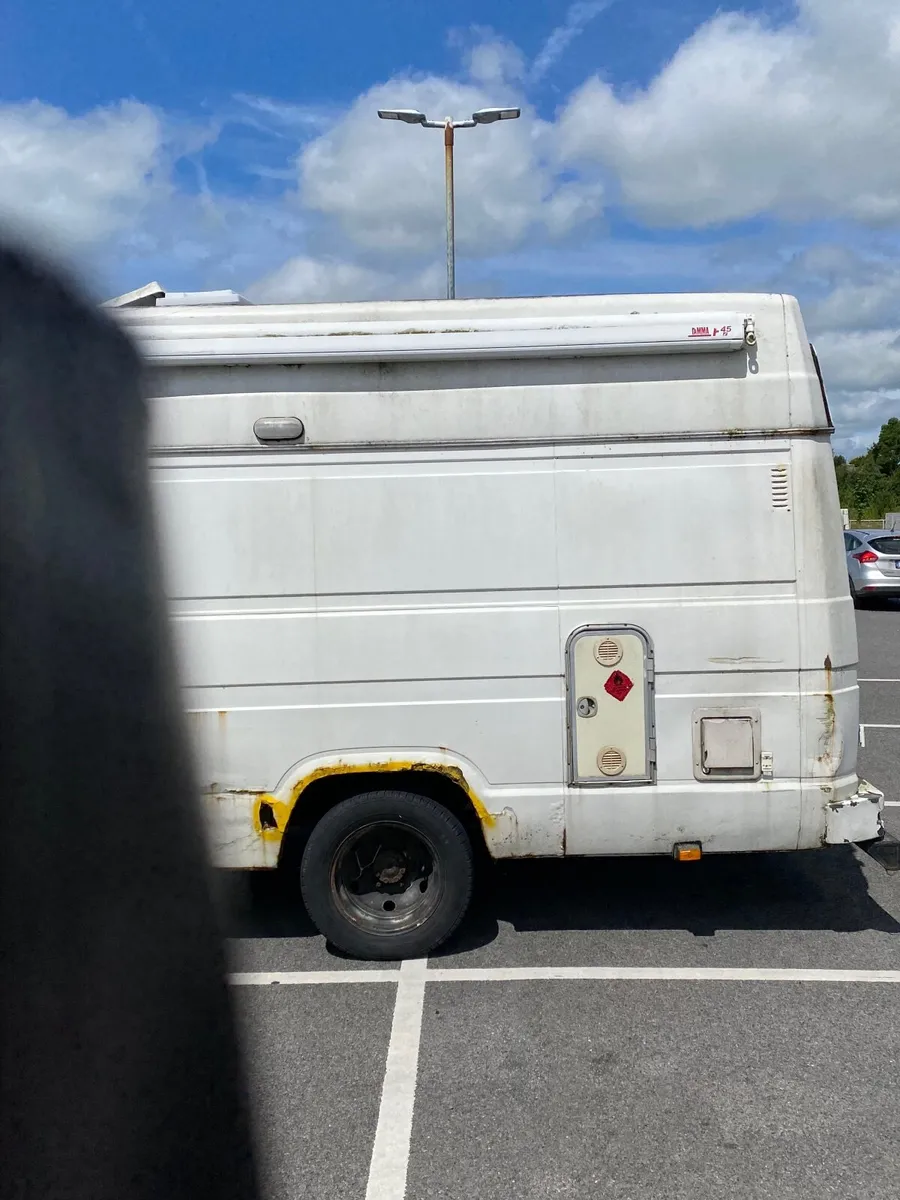 Iveco 2.8l Camper Van Ordinary License - Image 2