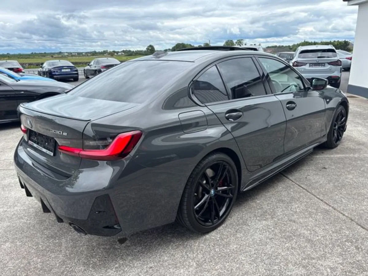 BMW 3 Series 330E M Sport PRO Tech Sunroof - Image 4