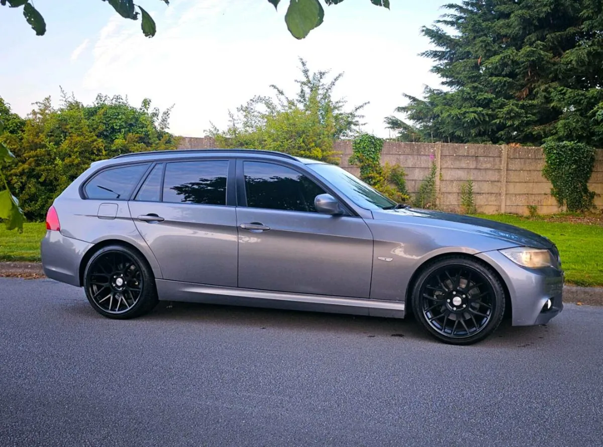 BMW 318d Touring with long test and tax - Image 2