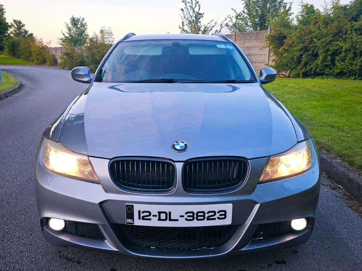 BMW 318d Touring with long test and tax - Image 3