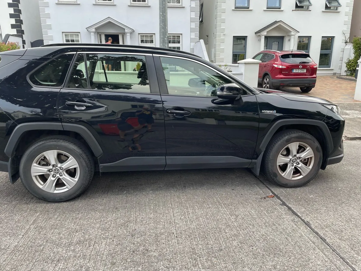 Toyota RAV4 hybrid low mileage - Image 2