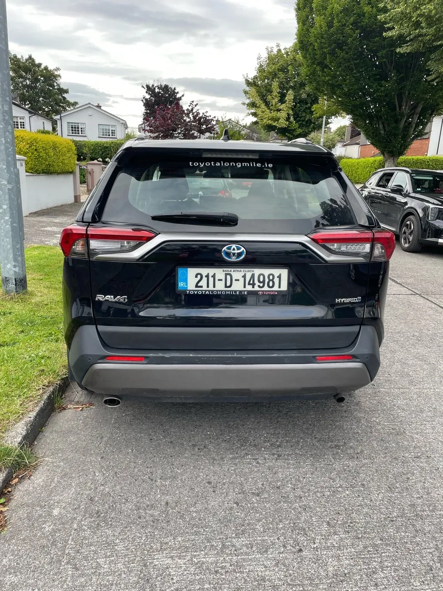 Toyota RAV4 hybrid low mileage - Image 3