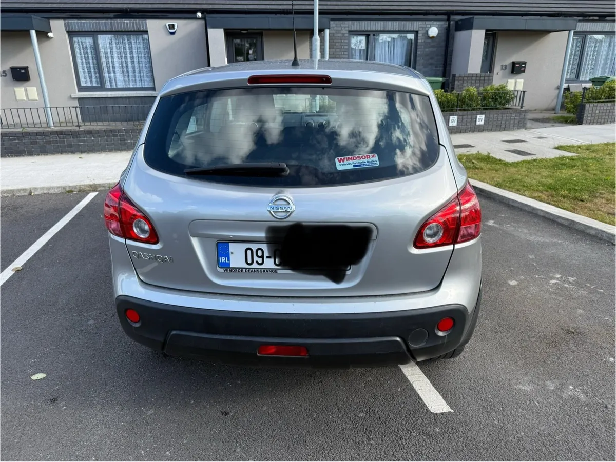 Car - Image 3