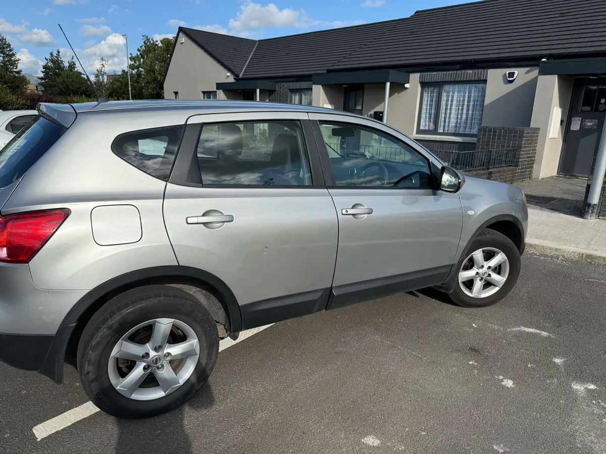 Car - Image 4