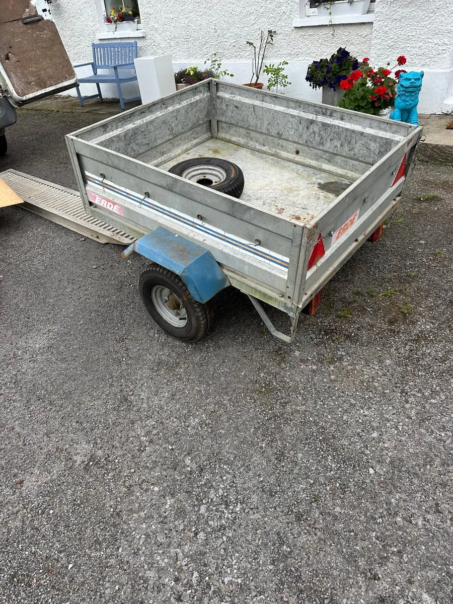 Erde camping trailer - Image 1