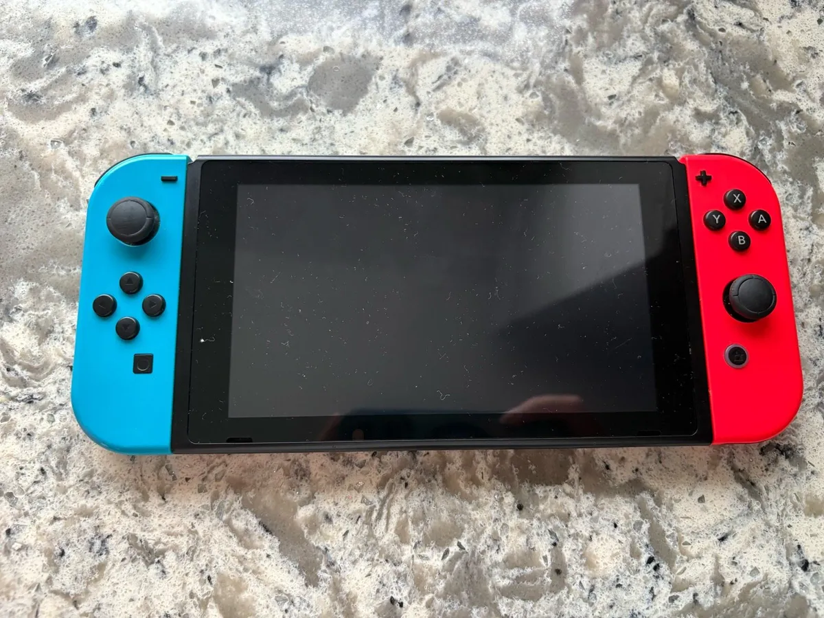 Nintendo Switch - Image 3