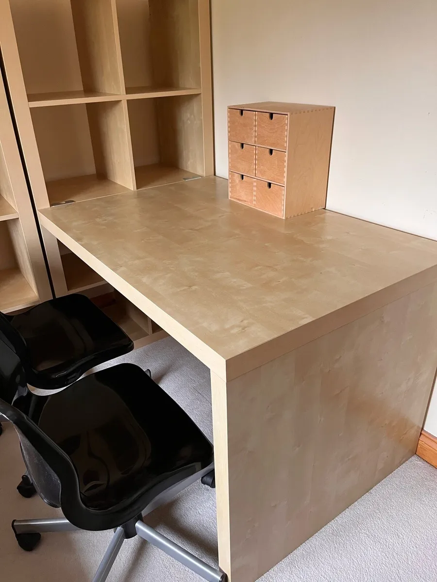 Desk unit - Image 1