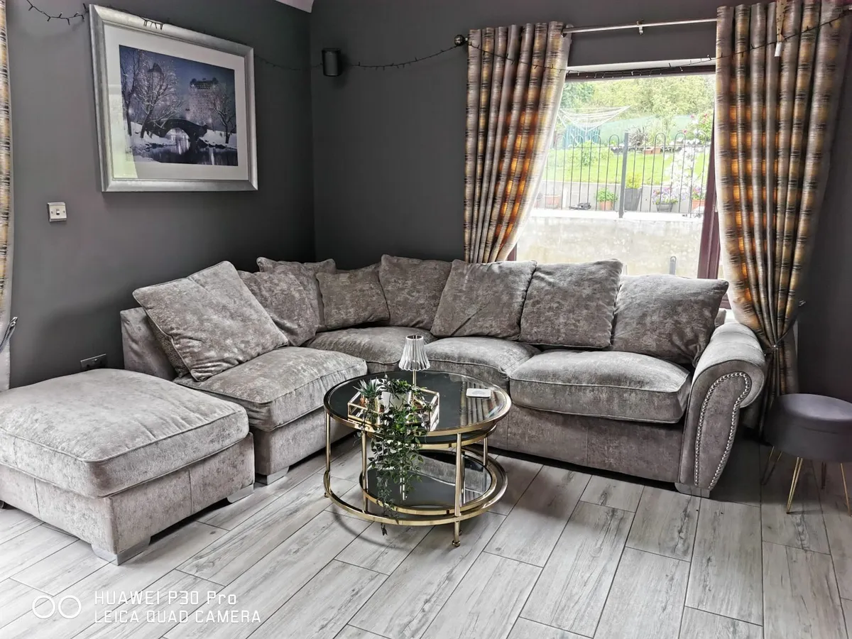 Corner Sofa - Image 1