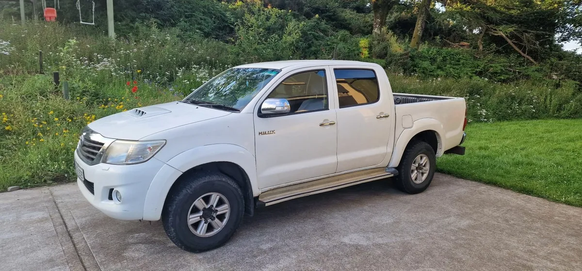 Toyota Hilux 2012 - Image 1