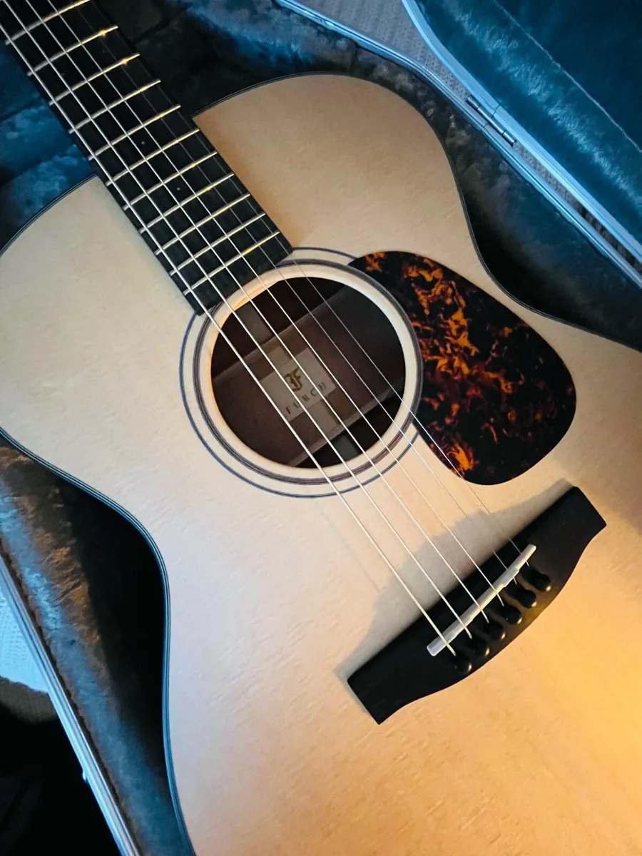 Acoustic Guitar - Image 1