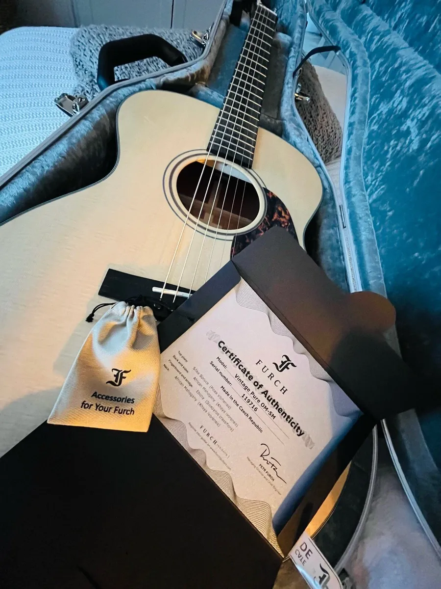 Acoustic Guitar - Image 2