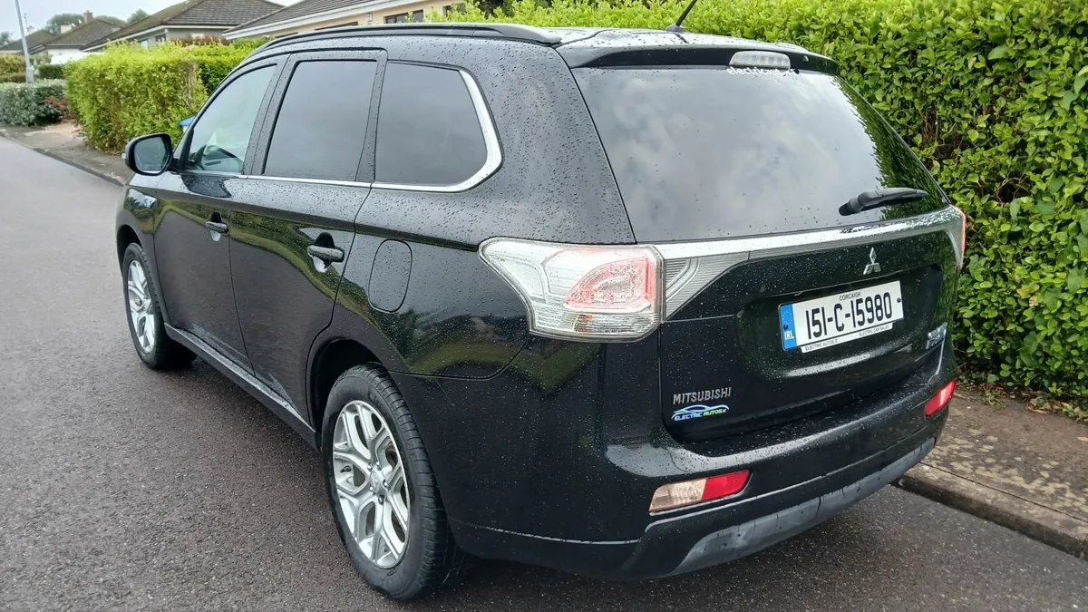 2015 Mitsubishi Outlander 2.0 PHEV GX4h 4WD - Image 2