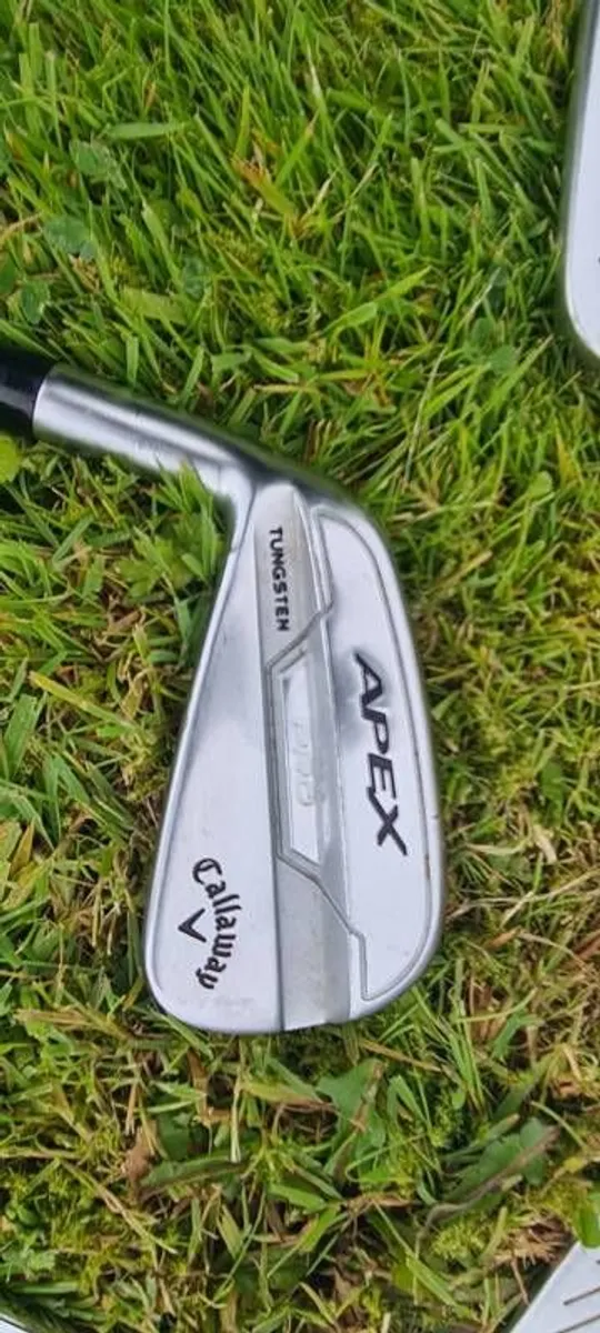 Left Hand Golf Irons - Image 1