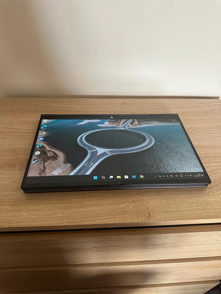 HO Envy x360 - Image 3
