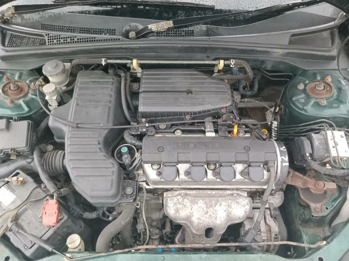 2002 homda civic - Image 2