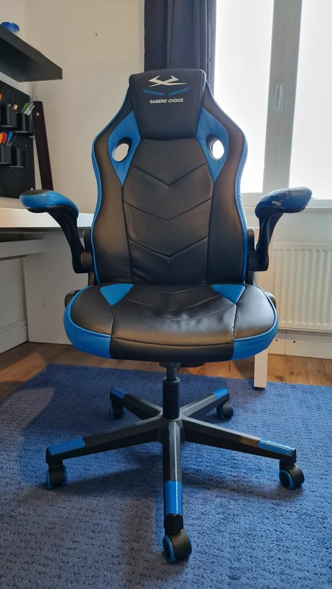Gaming chair - Image 1