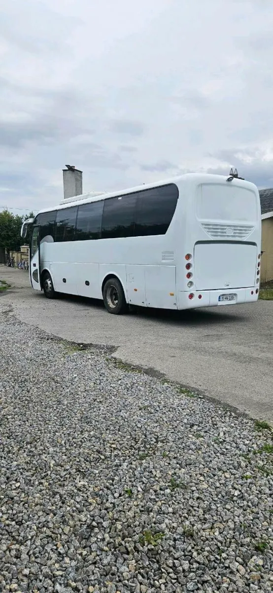 King long  36 seats - Image 3